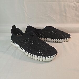 Ilse Jacobsen Tulip Black Perforated Suede Casual Flat Shoes Slip On Size 39 EU